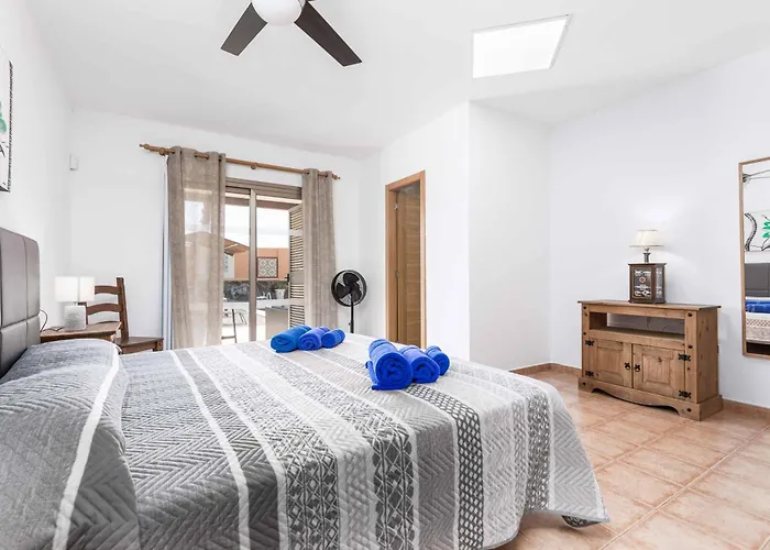 Romana * アンティグア